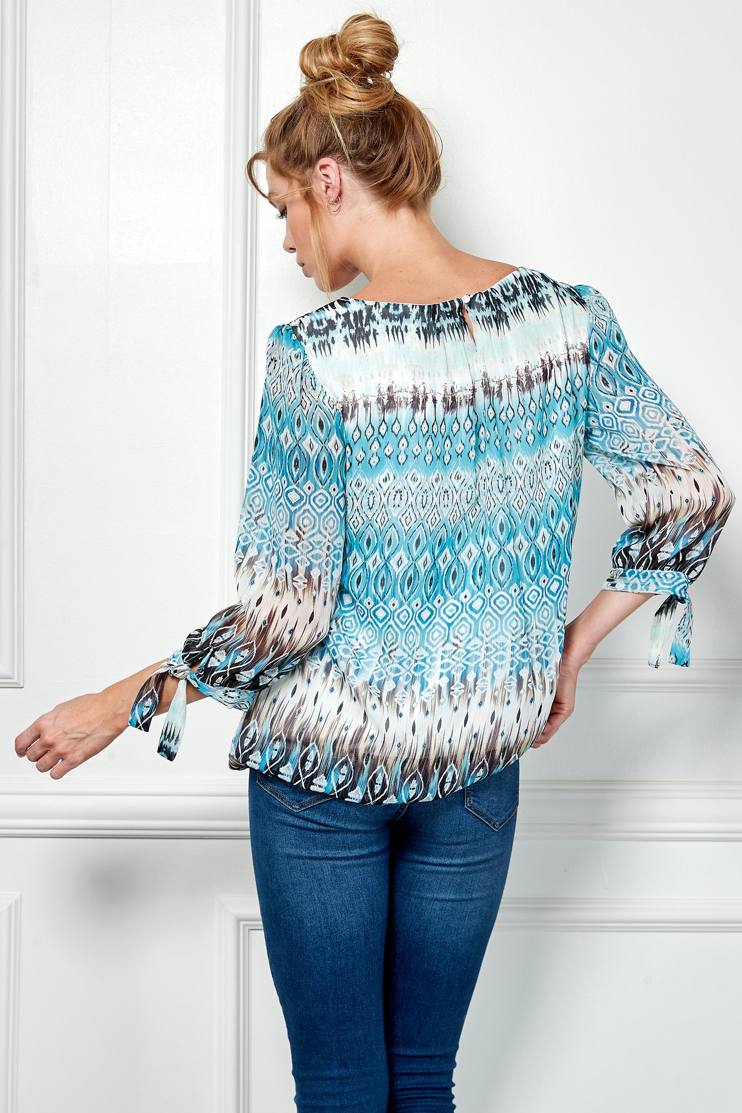 Three Quarter Tie Sleeve Bubble Top