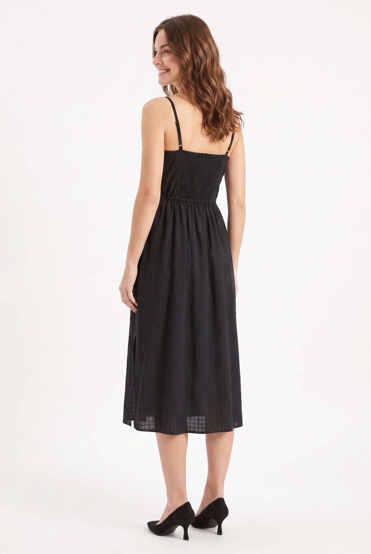 model_back_full_body_1785176640538.jpeg