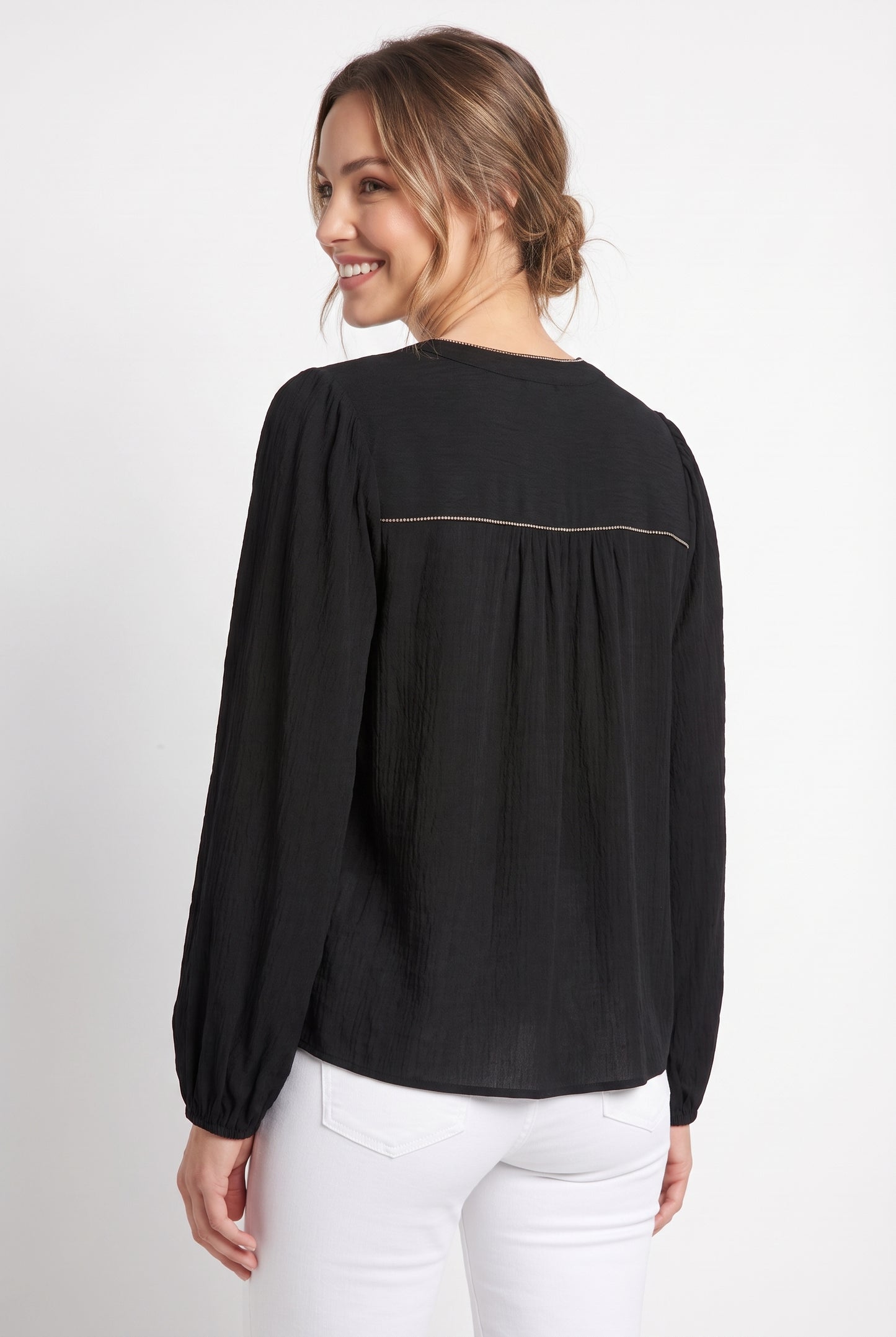 model_back_top_half_1785269038360.jpeg