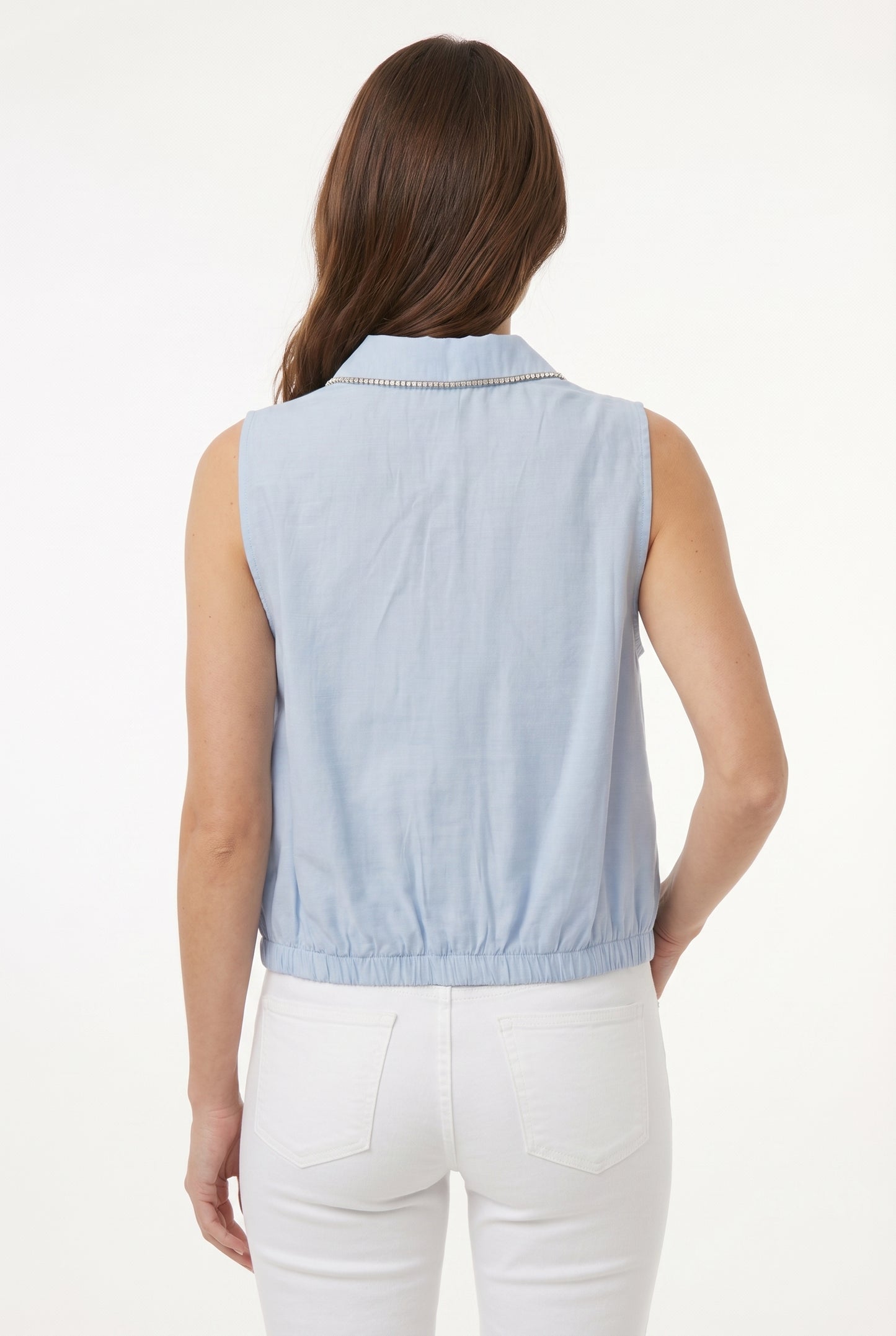 model_back_top_half_1785271156972.jpeg