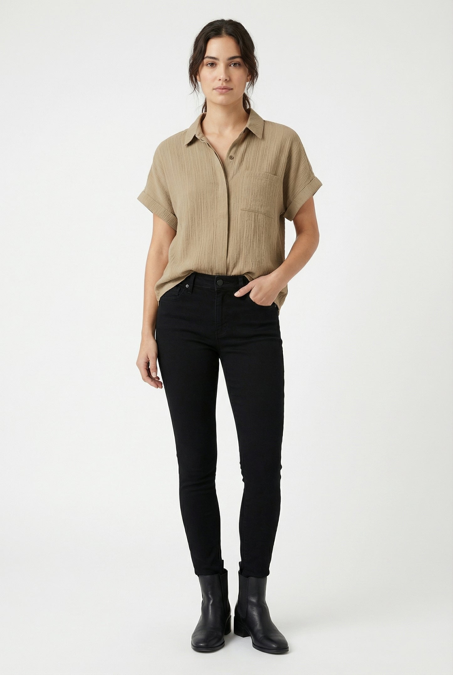 Women's Love & Piece Short-Sleeve Button-Up Shirt with Pocket
