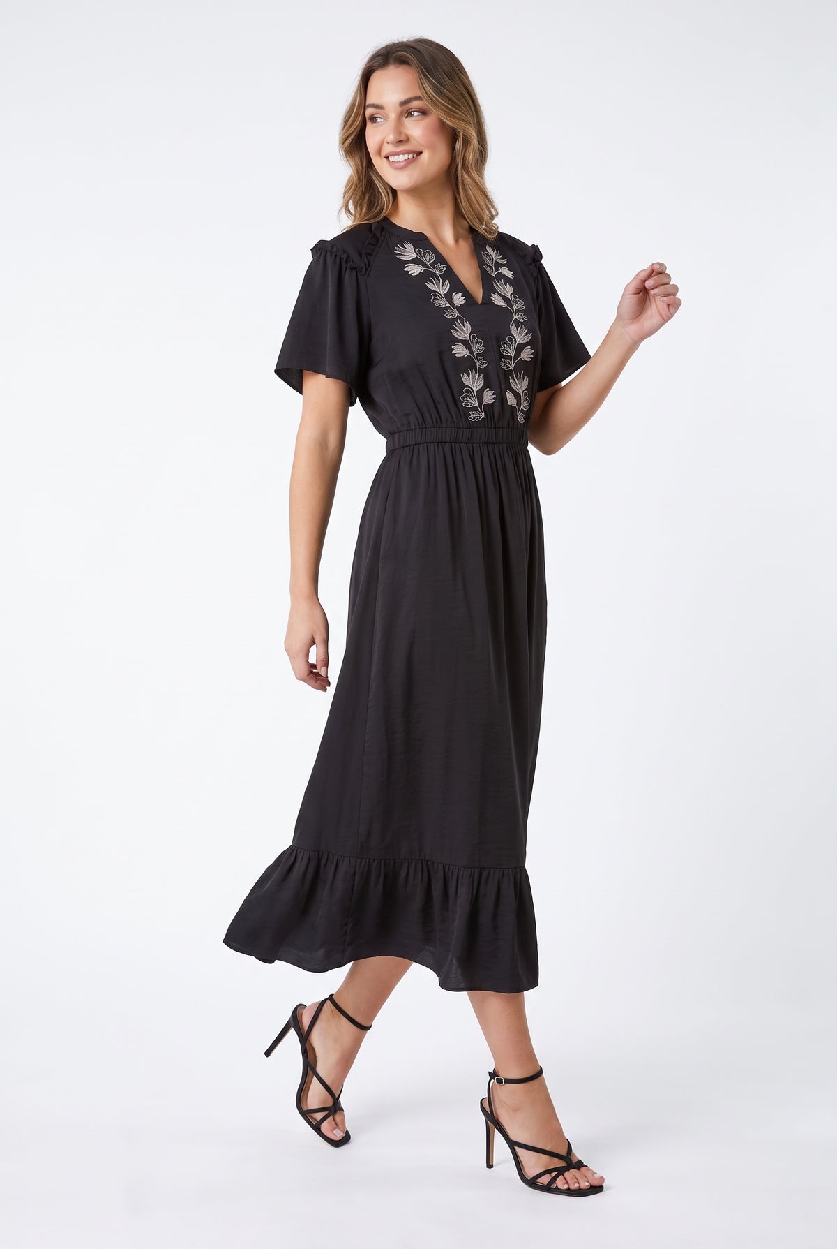 model_front_full_body_1789839942043.jpeg