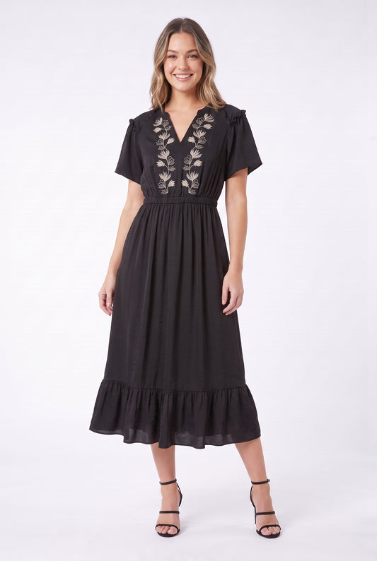 model_front_full_body_1789840627429.jpeg
