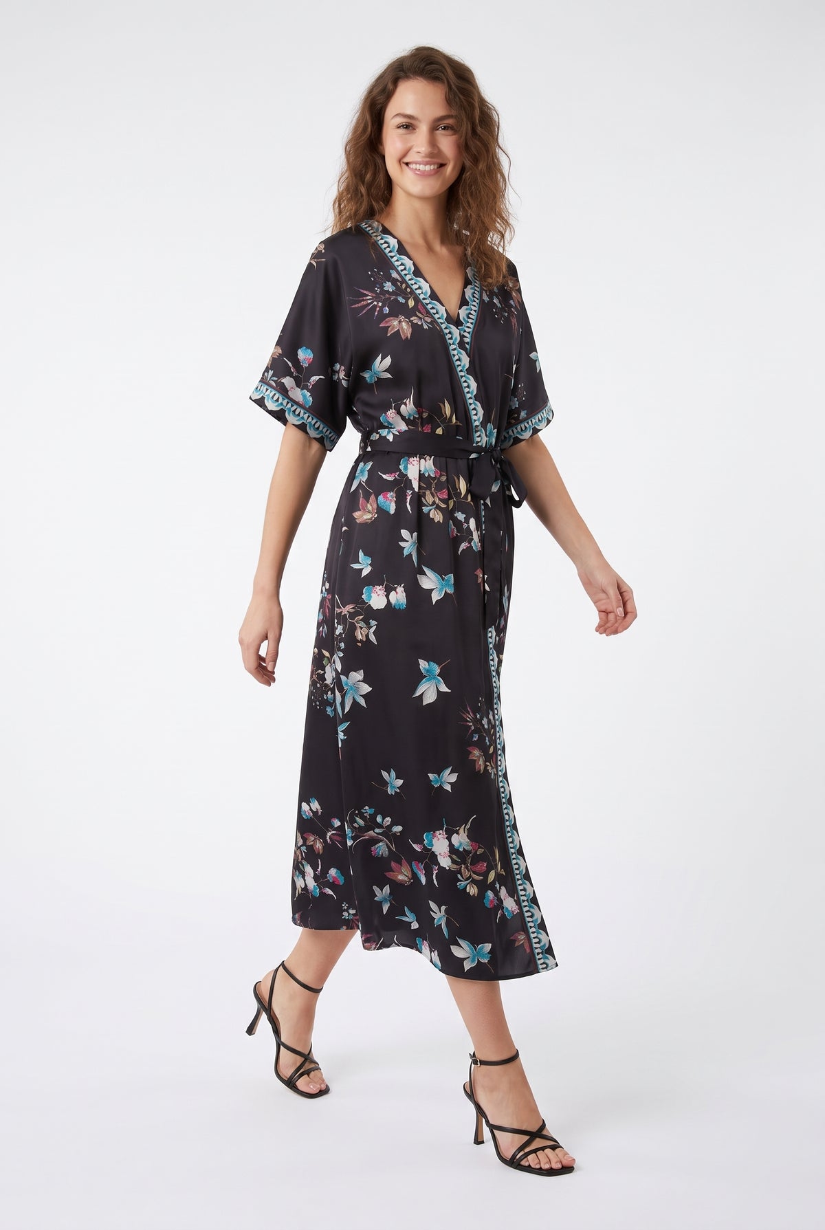 model_front_full_body_1790795870414.jpeg