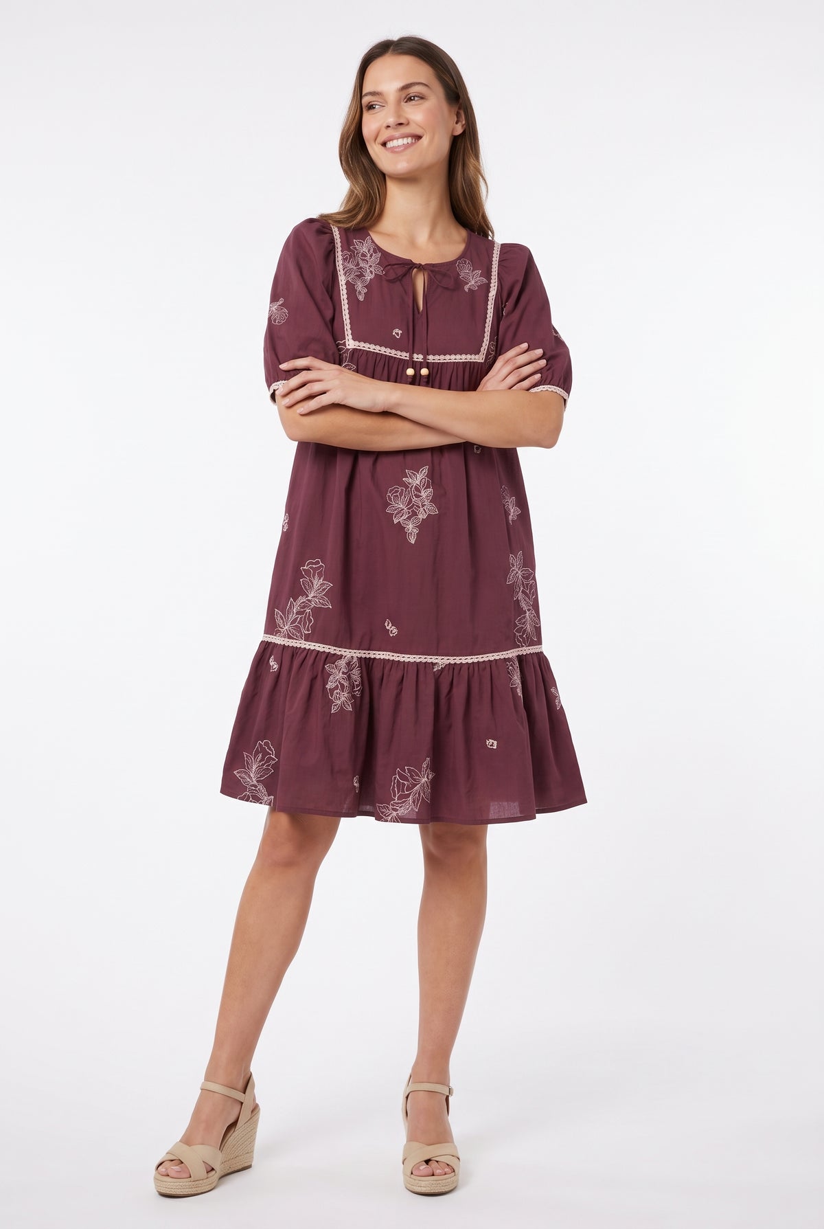 Women's Figueroa & Flower Embroidered Short Sleeve Tiered Dress