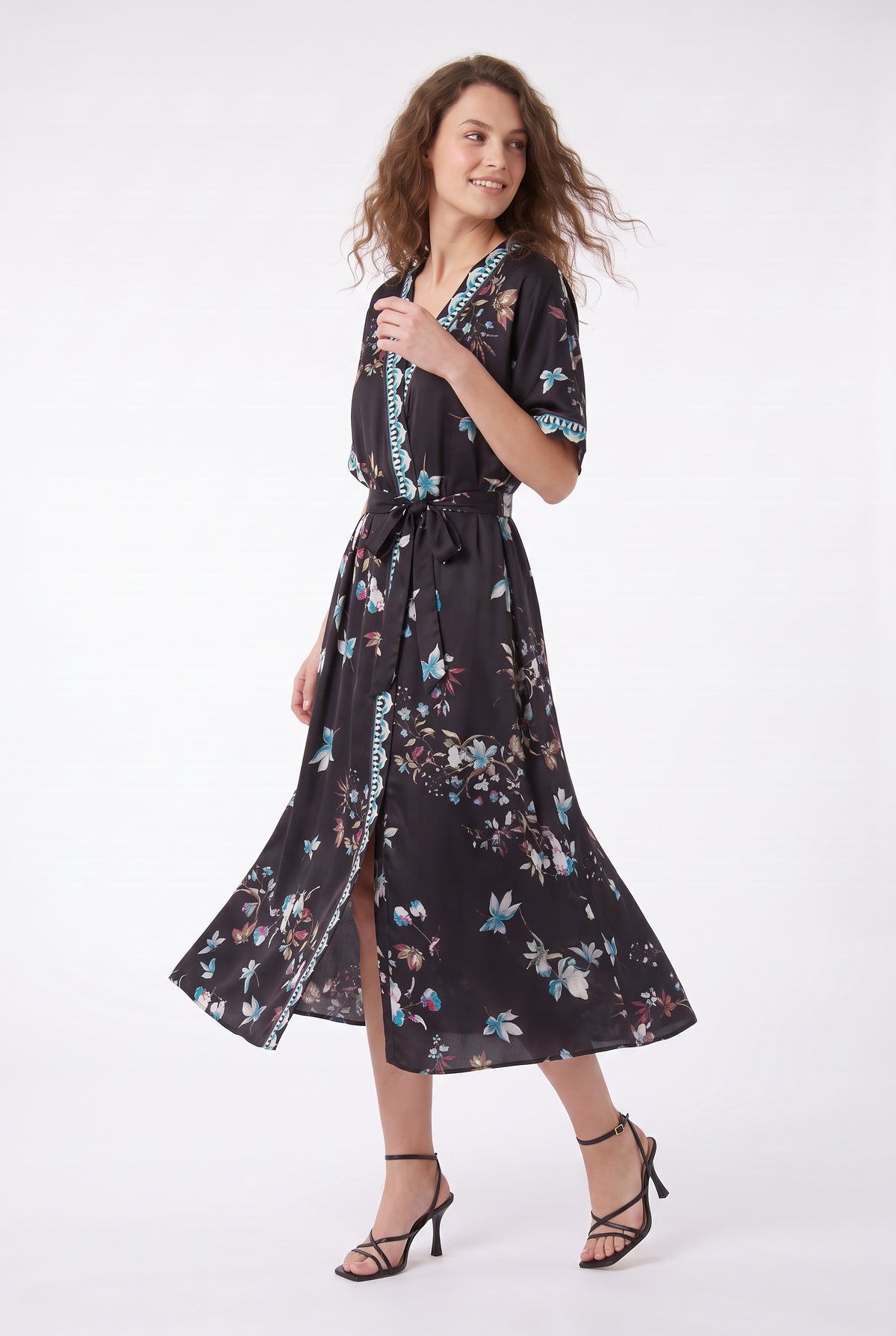 model_front_lifestyle_1790805638987.jpeg