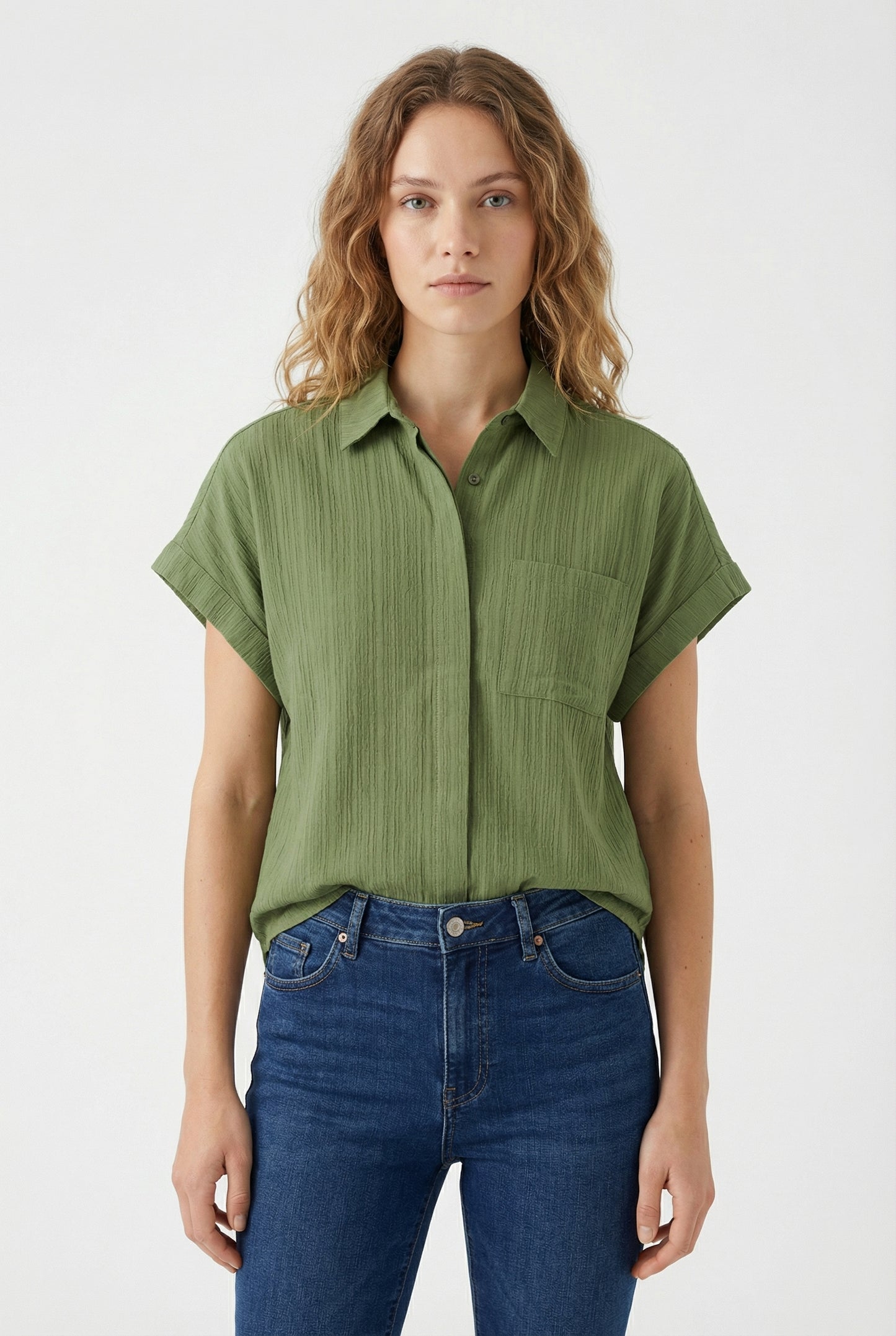 Women's Love & Piece Short-Sleeve Button-Up Shirt with Pocket
