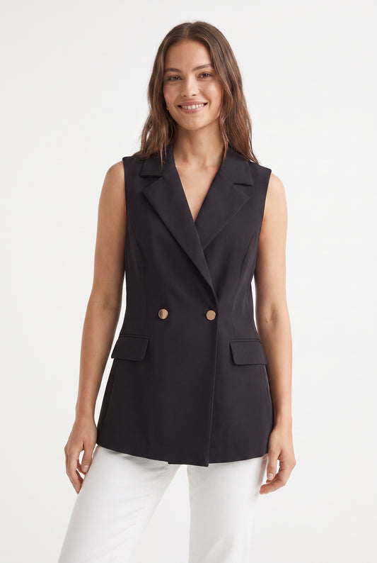 model_front_top_half_1787169948560.jpeg